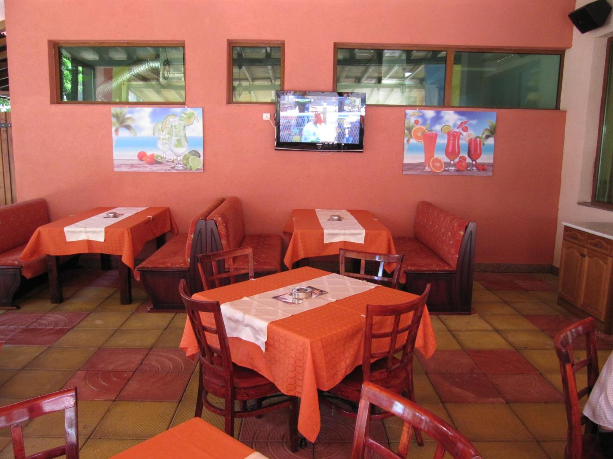 Maverick Hotel Sunny Beach Buitenkant foto