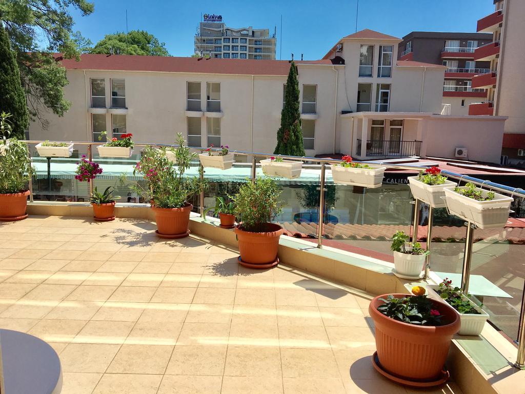 Maverick Hotel Sunny Beach Buitenkant foto